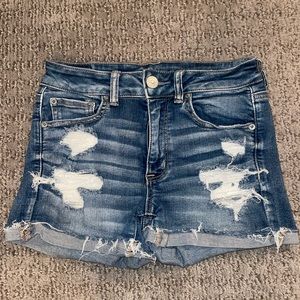 Women’s distressed jean shorts